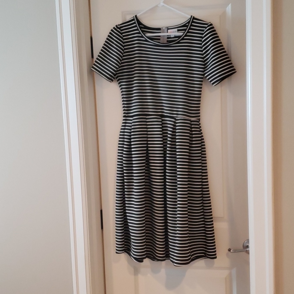 Lularoe Amelia dress